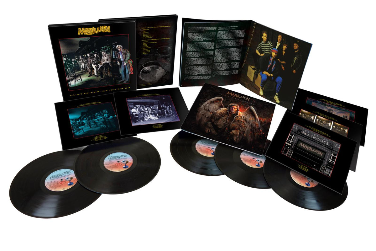 CLUTCHING AT STRAWS (COFFRET) - Front Cover