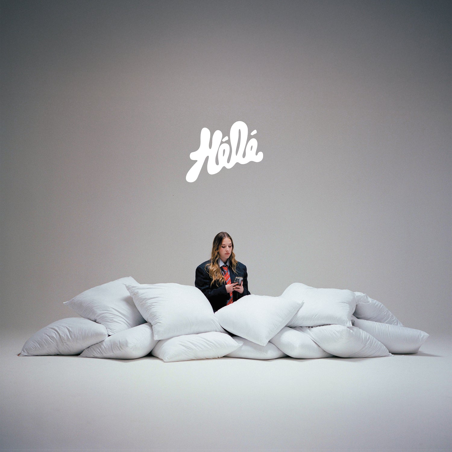 Hélé - Front Cover
