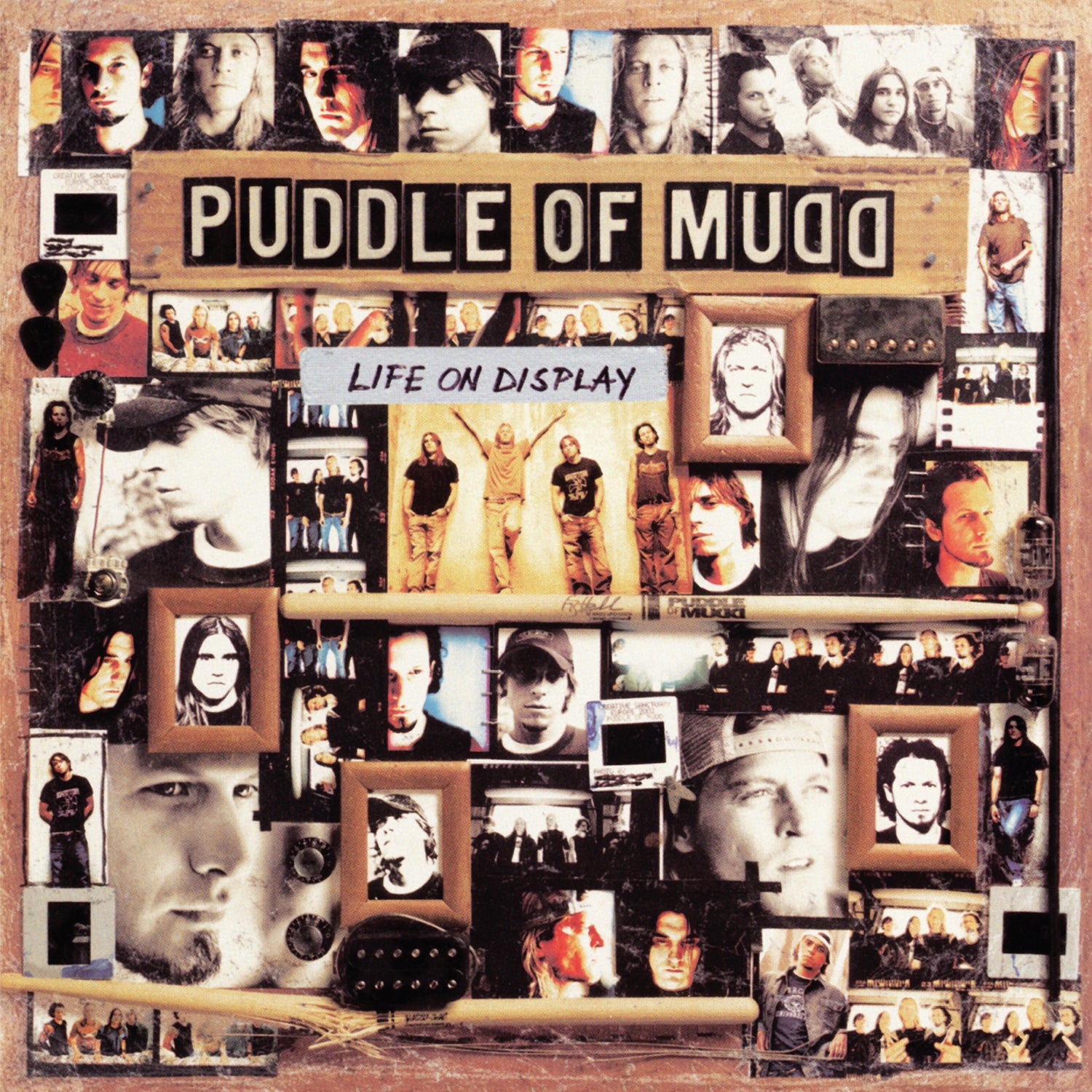 LIFE ON DISPLAY/VINYLE NOIR AUDIOPHILE 180GR/INCLUS 1 TITRE BONUS ET LIVRET 4 PAGES - Front Cover