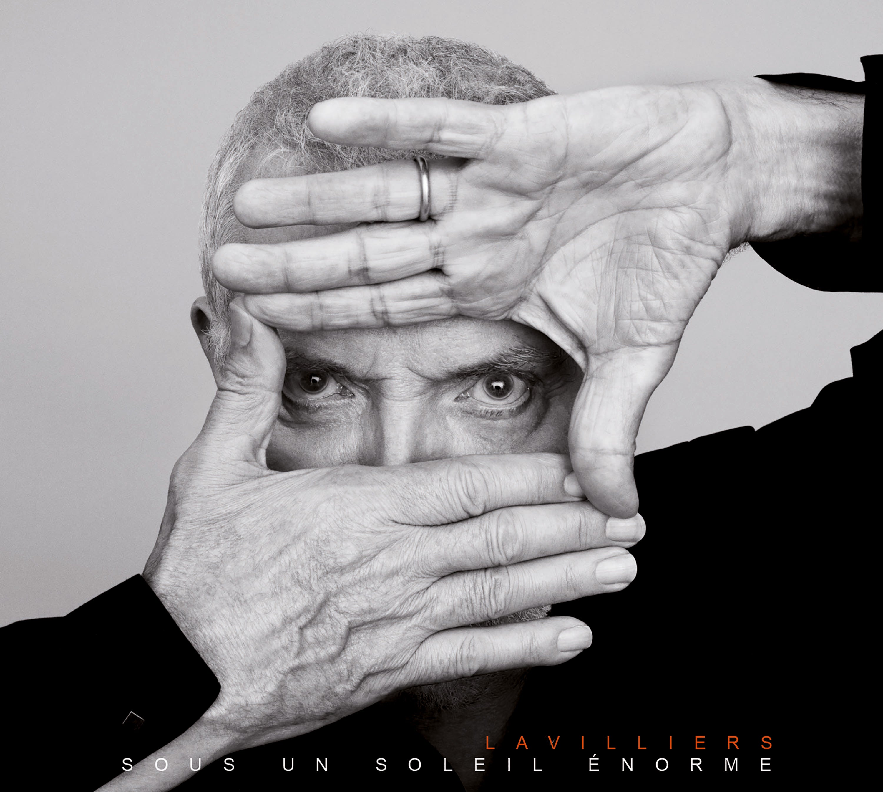 Sous un soleil énorme - Front Cover