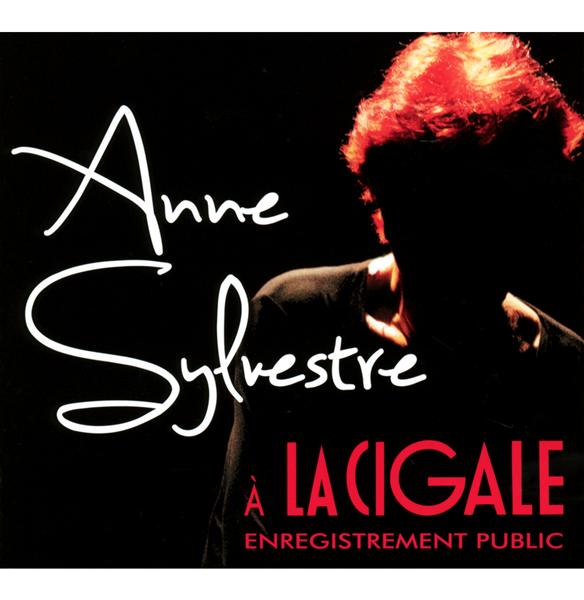 En public , à la cigale - Front Cover
