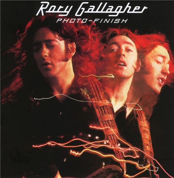 Photo finish - Front Cover