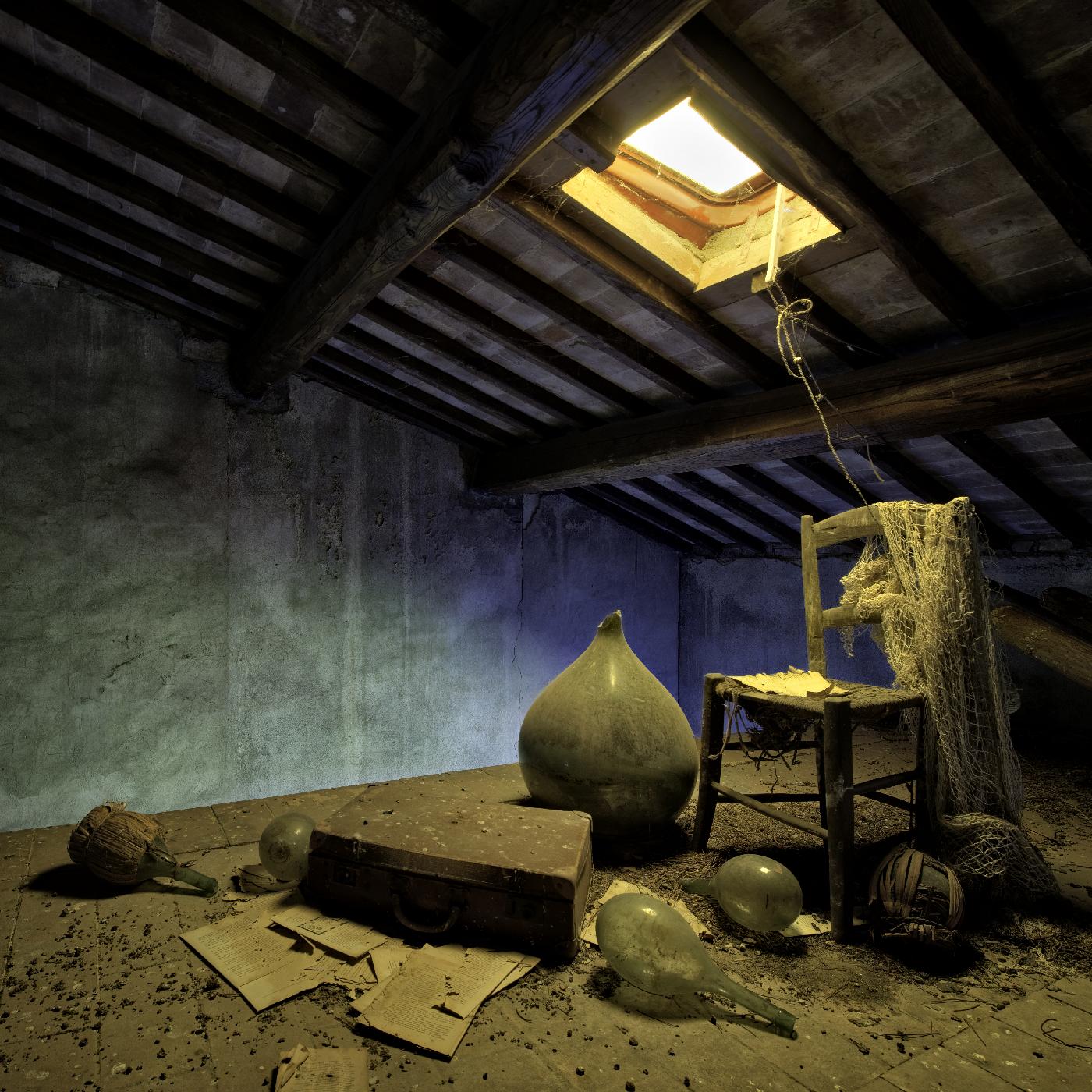 FAMILY SECRET - Front Cover