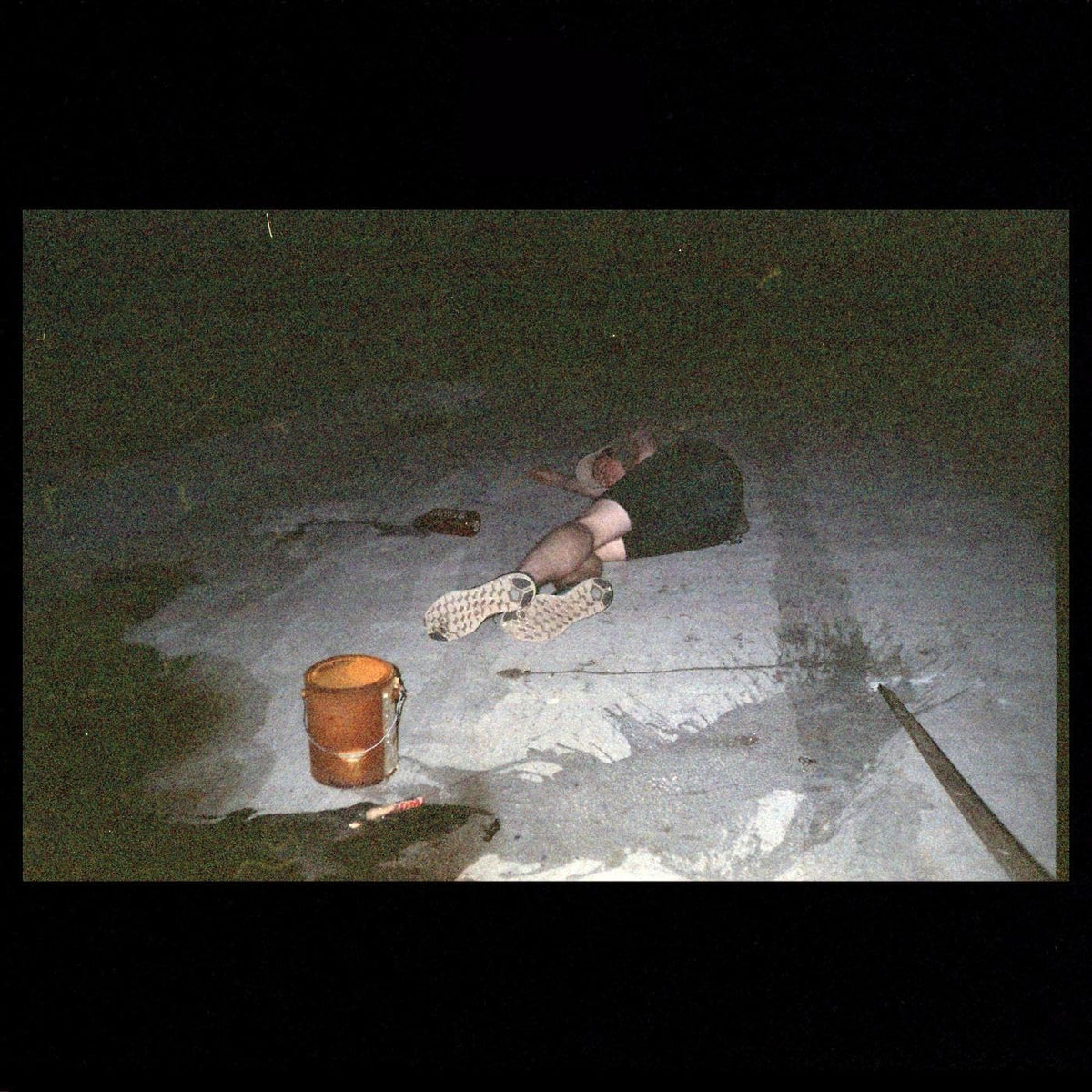 PEARLTY/VINYLE ROSE - Front Cover