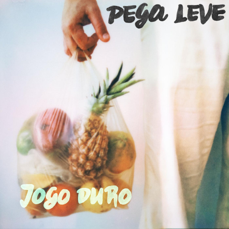 PEGA LEVE/DE BOAS/VINYLE COULEUR OR - Front Cover