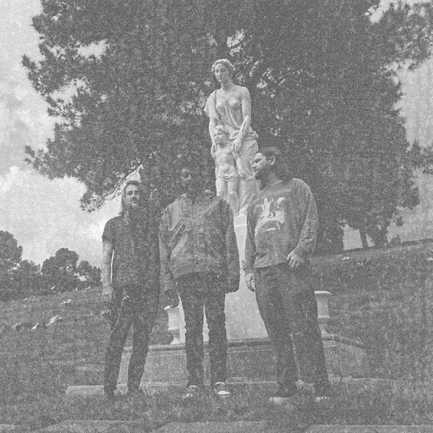 UNDER YOUR SPELL/VINYLE TRANSPARENT EDITION LIMITEE/AVEC HORSE HEAD/LIL TRACY/NEDARB - Front Cover