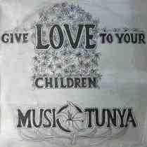 Give Love To Your Children (+ livret 24 p.) - Front Cover