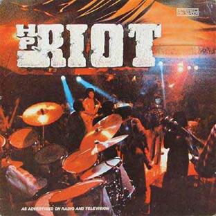 Hp riot - Front Cover