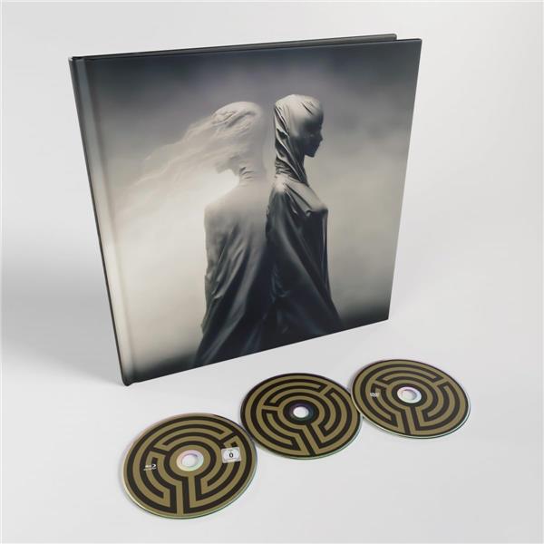 War Of Being Coffret - Front Cover