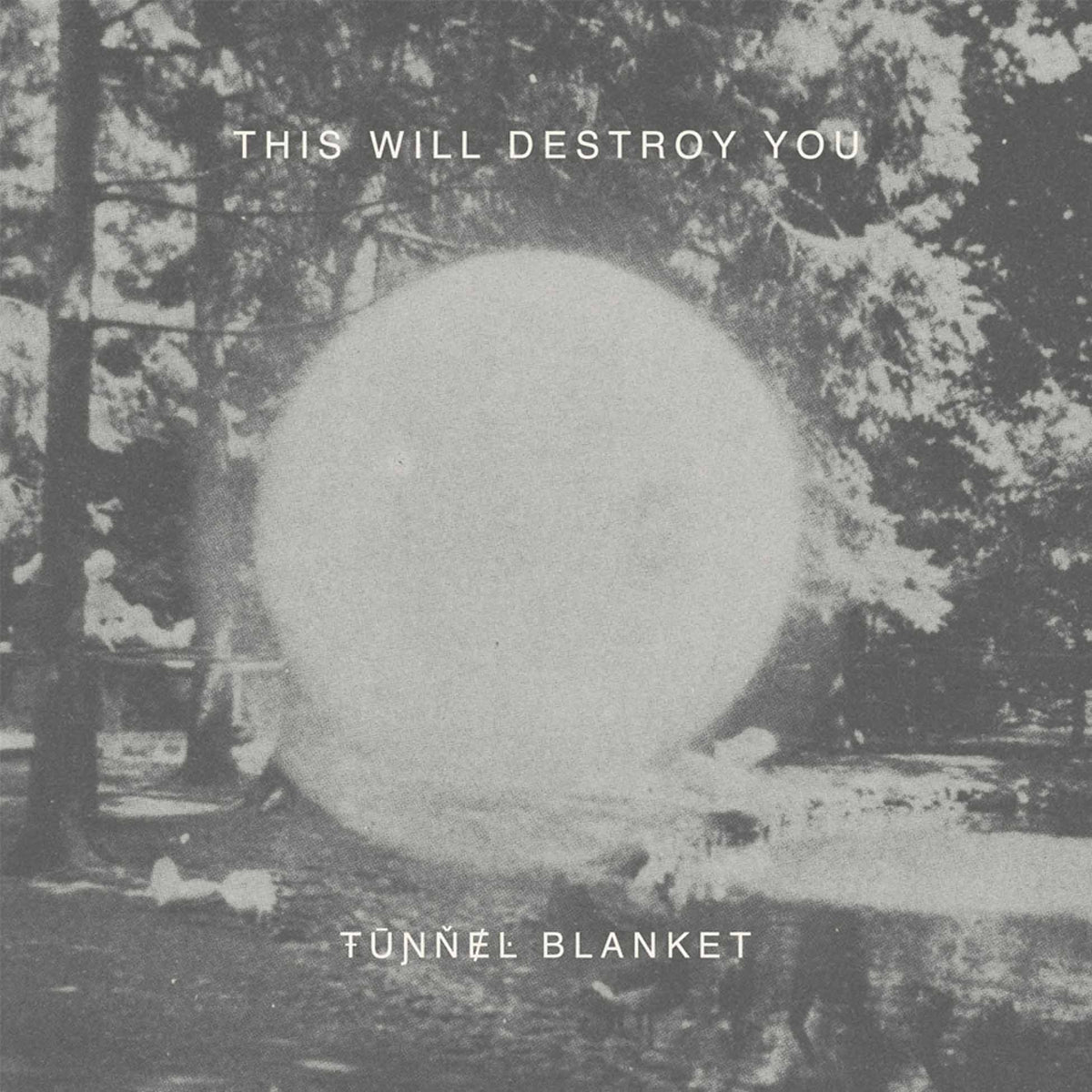 Tunnel Blanket - Vinyle Onyx - Front Cover