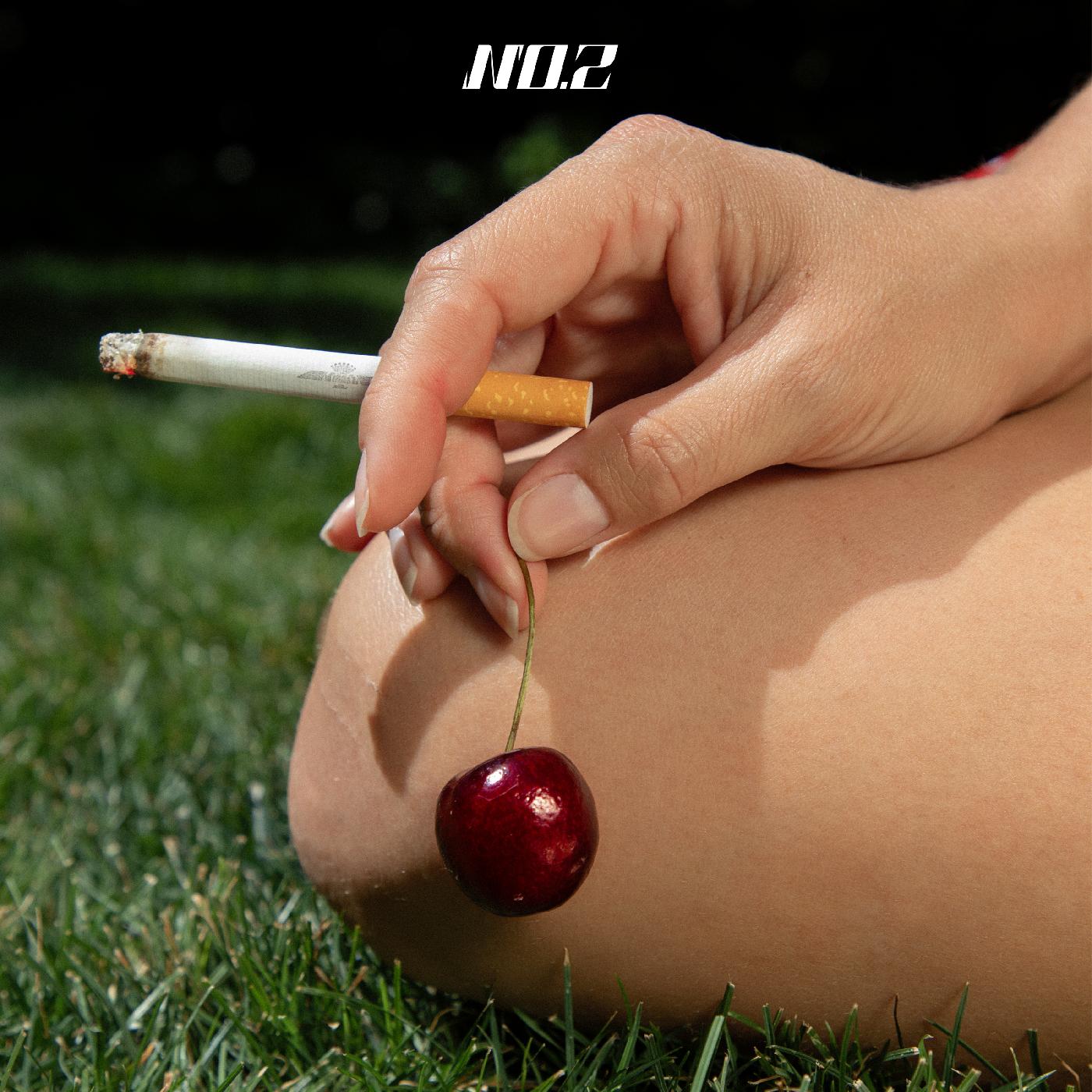 FIRST LOVE/VINYLE ROUGE CERISE TRANSPARENT - Front Cover