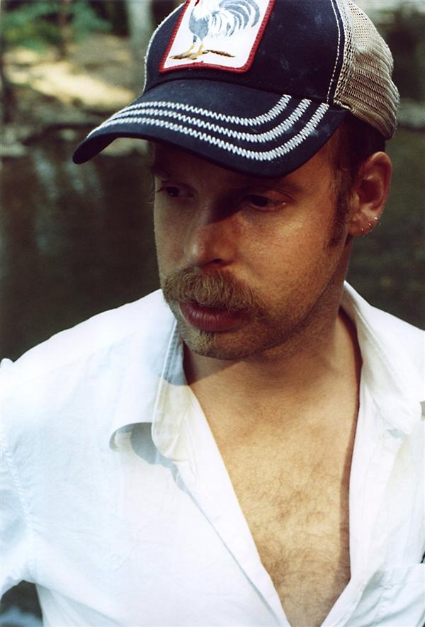 Singer's Grave A Sea of Tongues - Front Cover