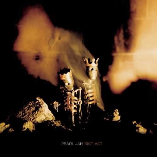 Riot act - Front Cover