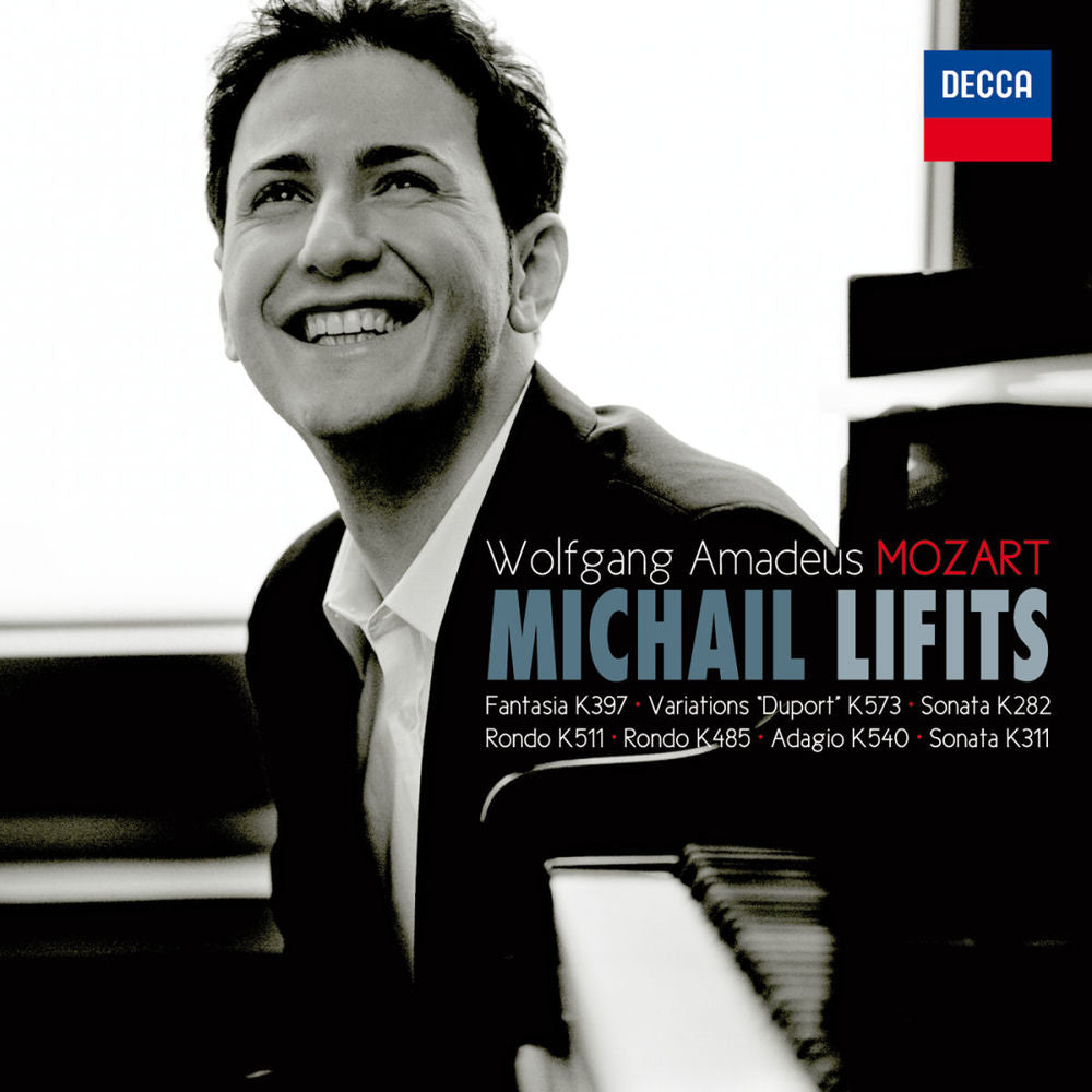Plays Mozart - Front Cover