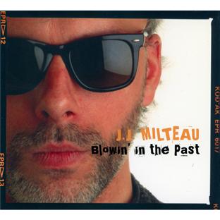 Blowin'in the past - Front Cover