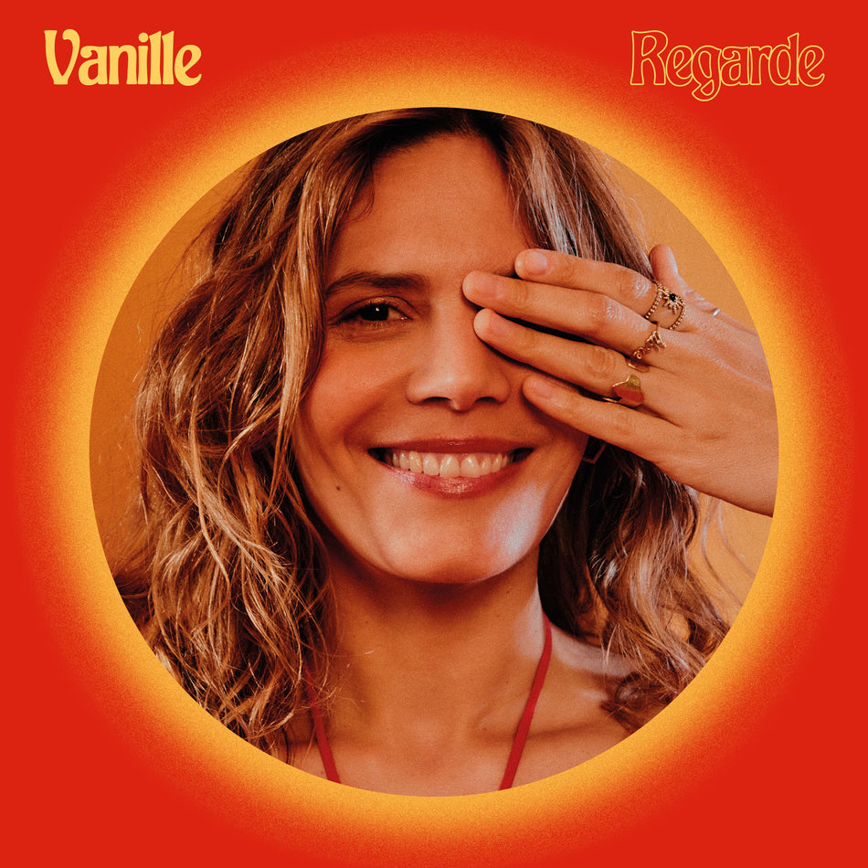 Regarde - Front Cover