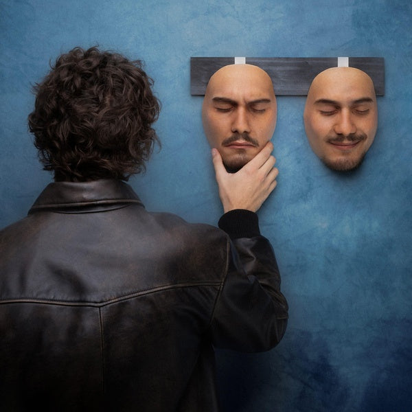 Masques / Édition triste - Front Cover