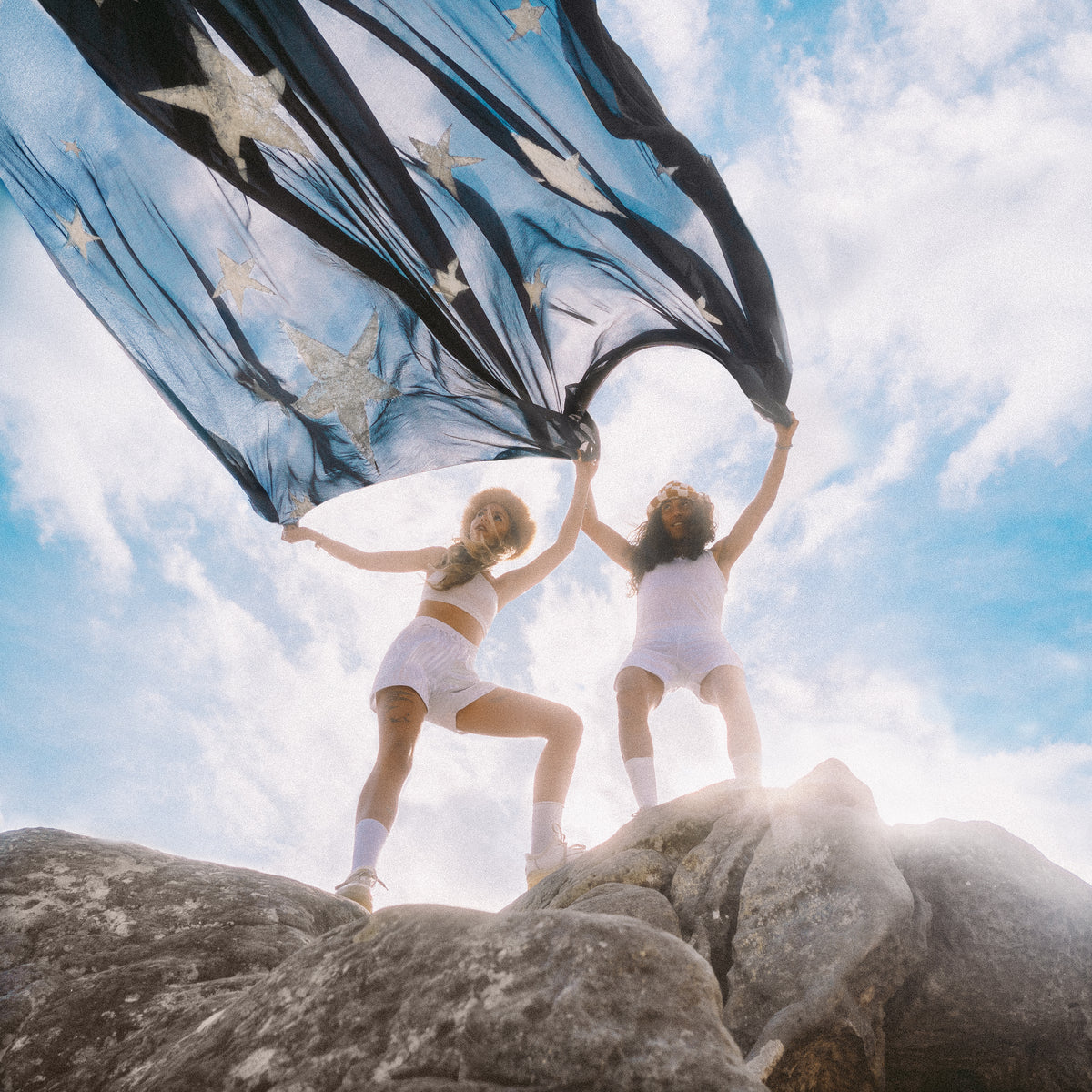 Va Savoir - Front Cover