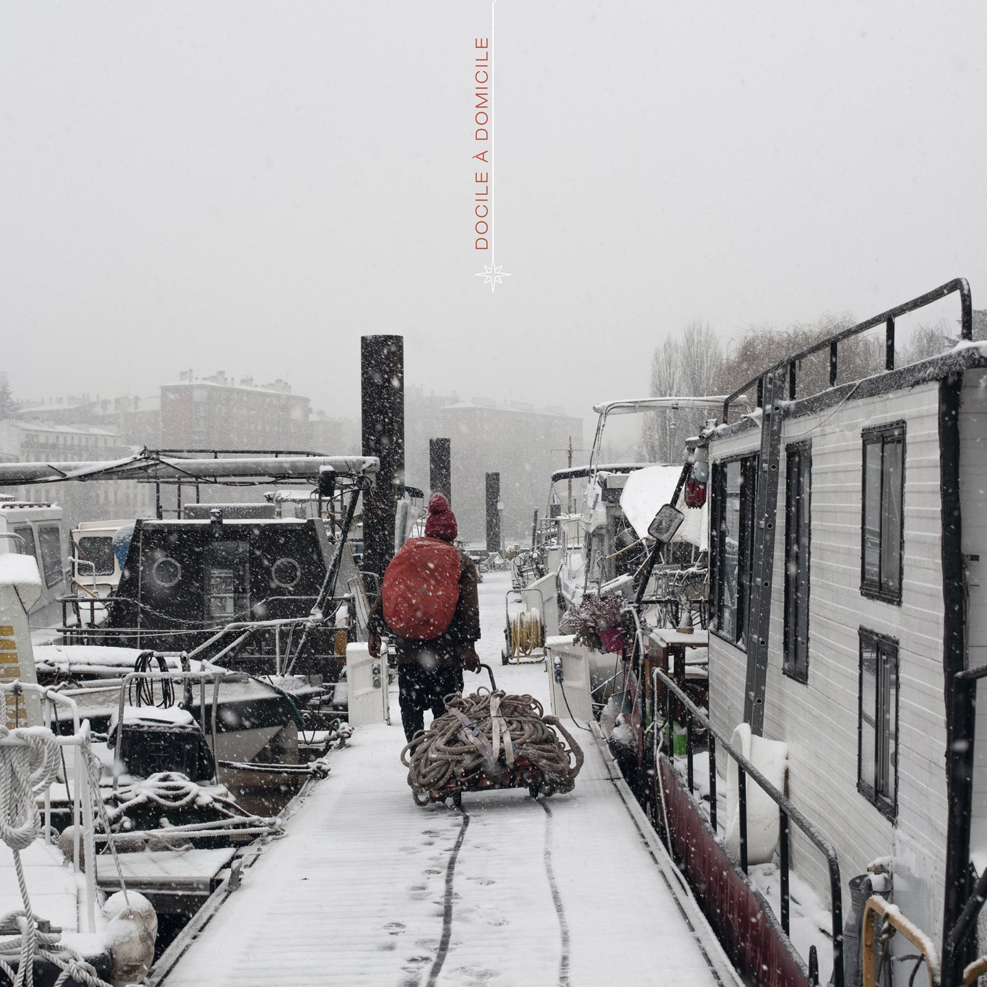 DOCILE À DOMICILE - Front Cover