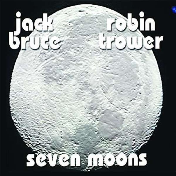 Seven moons - Front Cover
