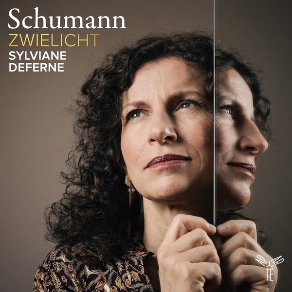 Zwielicht (Schumann: Piano Works) - Front Cover