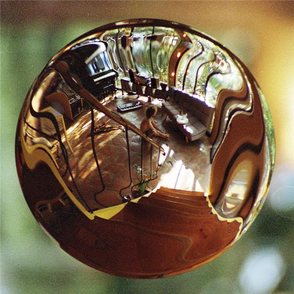 V I N C E N T - Front Cover
