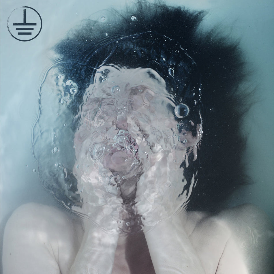 Toda la mentira sobre Dame Area/All The Lies About Dame Area - Front Cover