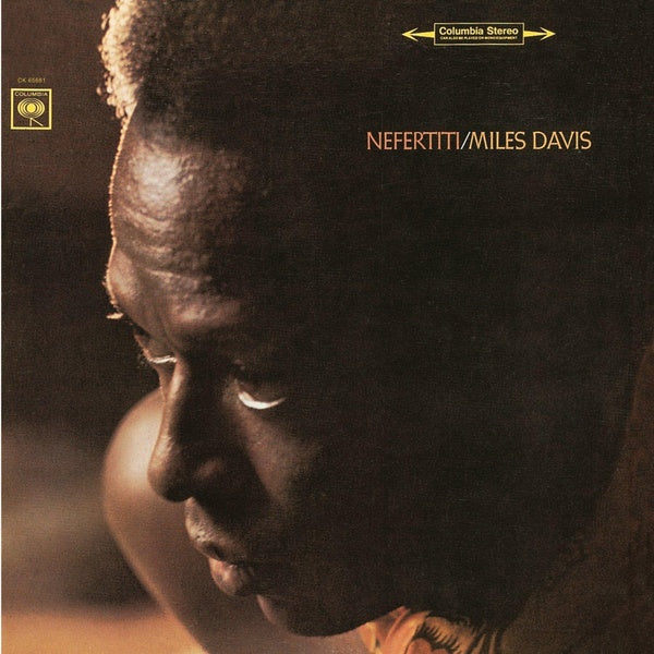Néfertiti - Front Cover