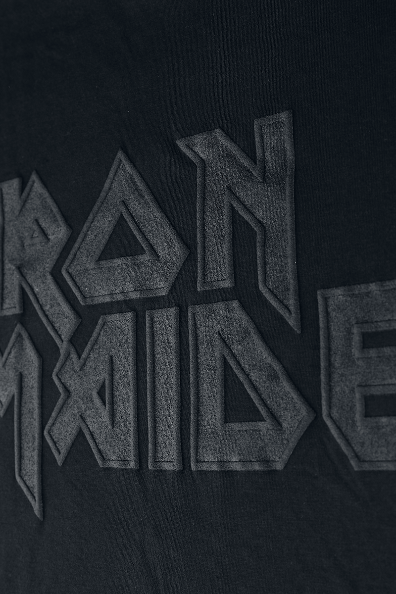 T-Shirt Manches courtes  de Iron Maiden - Black On Black Logo Stacked - S à 4XL - pour Homme - noir - Iron Maiden - View 2