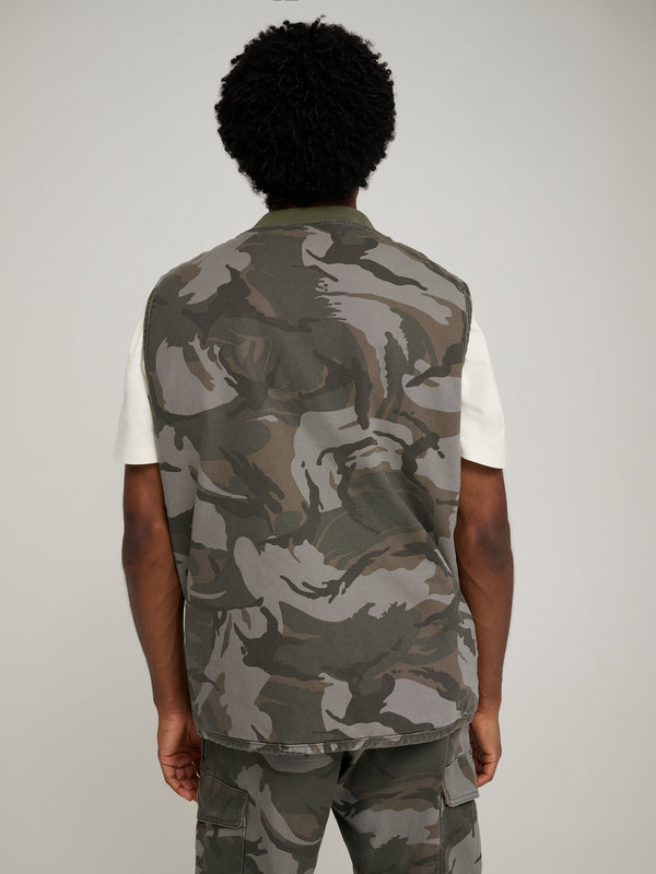 Veste  de Wrangler - Stranger Things Mike Lucas Vest Camo - S à XL - pour Homme - camouflage - Wrangler - View 2