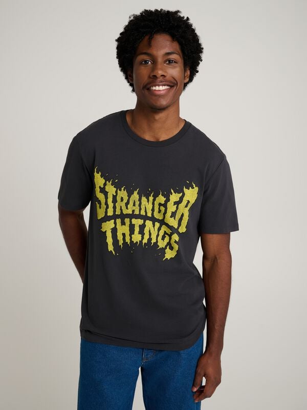 T-Shirt Manches courtes  de Wrangler - Stranger Things - T-Shirt Noir Délavé - M à XL - pour Homme - noir - Wrangler