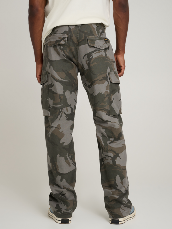 Pantalon Cargo  de Wrangler - Stranger Things Mike Lucas - Pantalon Camoudlage - W28L32 à W34L32 - pour Homme - camouflage - Wrangler - View 2