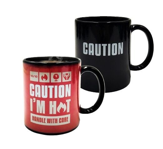 Mug Fun de Slogans - Caution I´m Hot - pour Indifférent - noir - Slogans