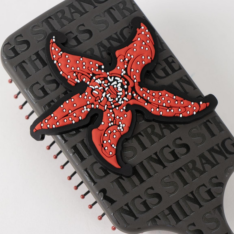 Brosse à cheveux  de Stranger Things - Demogorgon - pour Femme - noir/rouge - Stranger Things - View 2