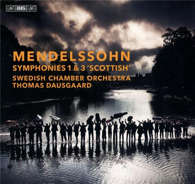 Symphonies numéro 1 et 3 - Front Cover
