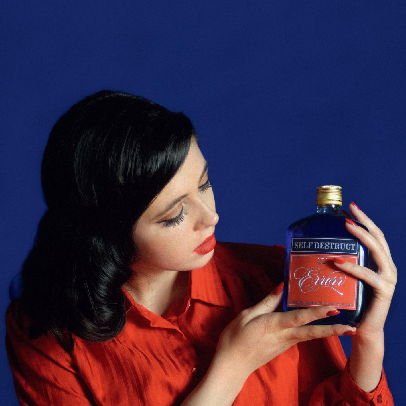 SELF DESTRUCT/VINYLE ROUGE - Front Cover