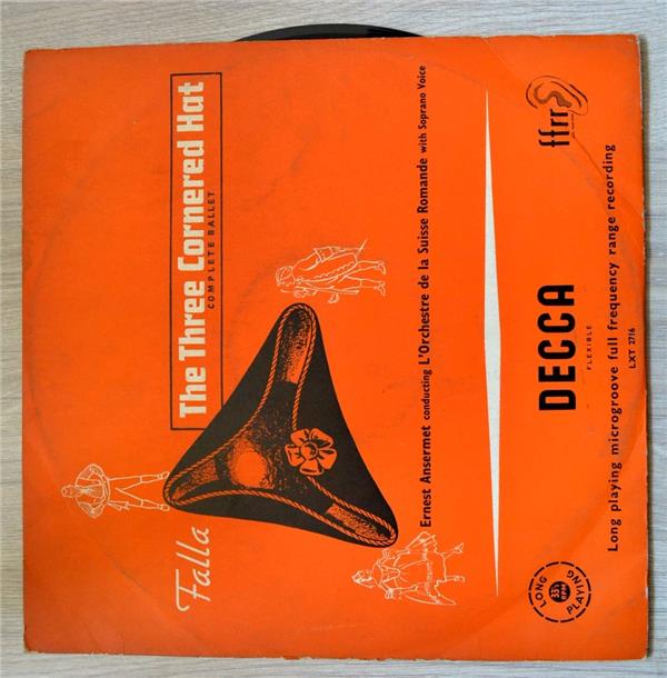 LE TRICORNE - Front Cover