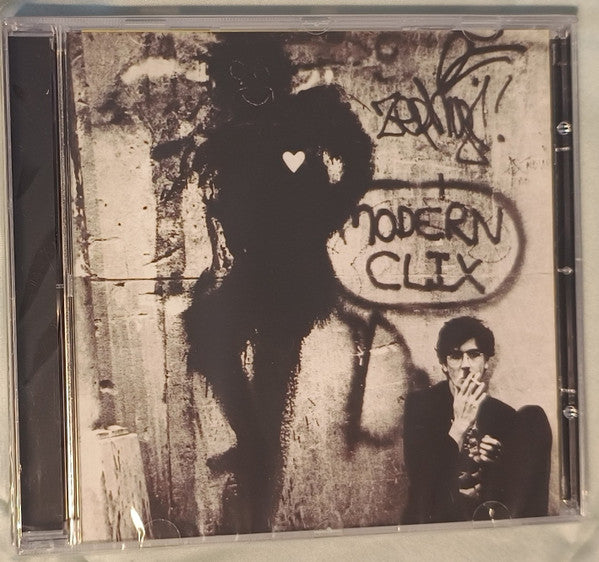 Clics Modernos - Front Cover